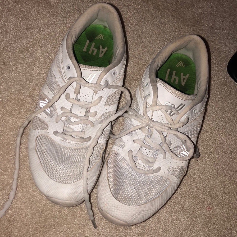 varsity cheer shoes